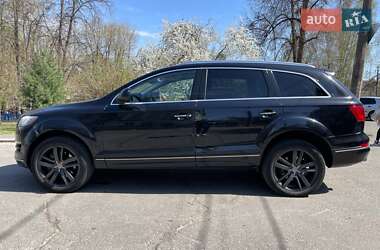 Внедорожник / Кроссовер Audi Q7 2013 в 