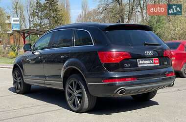 Внедорожник / Кроссовер Audi Q7 2013 в 