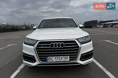 Позашляховик / Кросовер Audi Q7 2017 в Львові