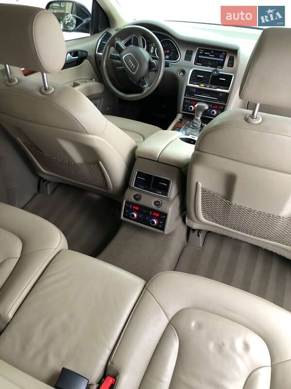 Внедорожник / Кроссовер Audi Q7 2014 в Золочеве