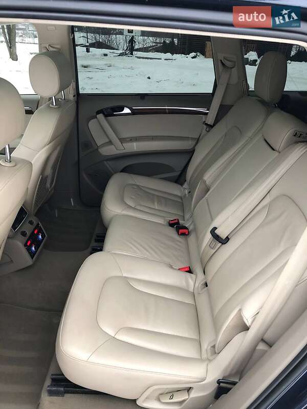 Внедорожник / Кроссовер Audi Q7 2014 в Золочеве