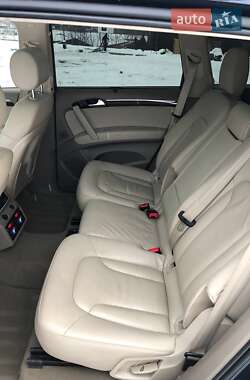 Внедорожник / Кроссовер Audi Q7 2014 в 