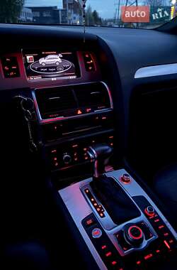 Внедорожник / Кроссовер Audi Q7 2012 в 