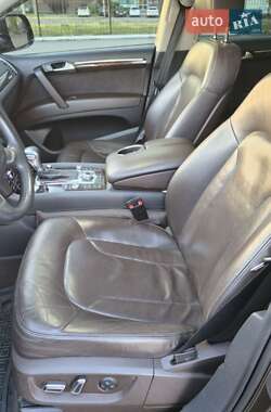 Внедорожник / Кроссовер Audi Q7 2013 в 