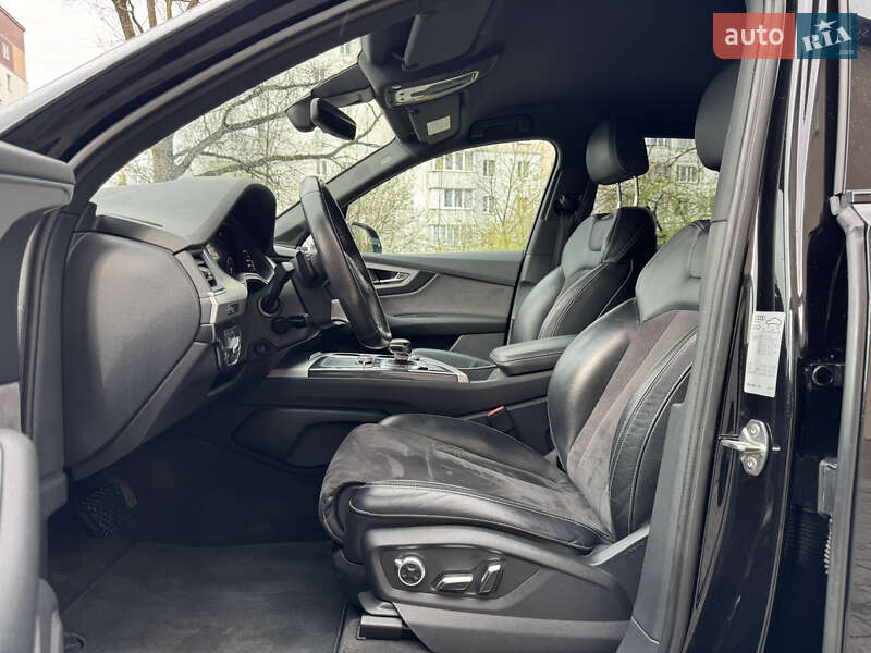 Внедорожник / Кроссовер Audi Q7 2015 в Тернополе