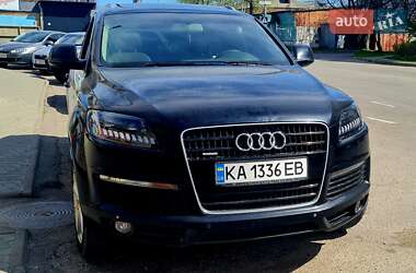 Позашляховик / Кросовер Audi Q7 2006 в 