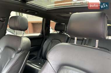 Внедорожник / Кроссовер Audi Q7 2011 в 
