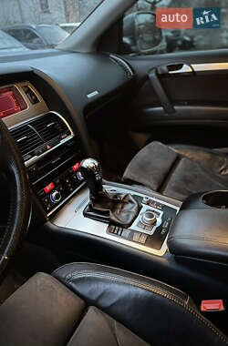 Внедорожник / Кроссовер Audi Q7 2007 в 