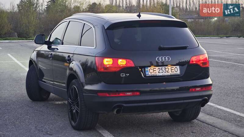 Внедорожник / Кроссовер Audi Q7 2006 в Черновцах