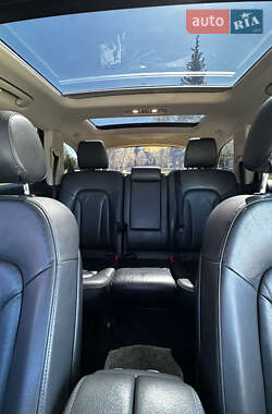 Внедорожник / Кроссовер Audi Q7 2014 в 