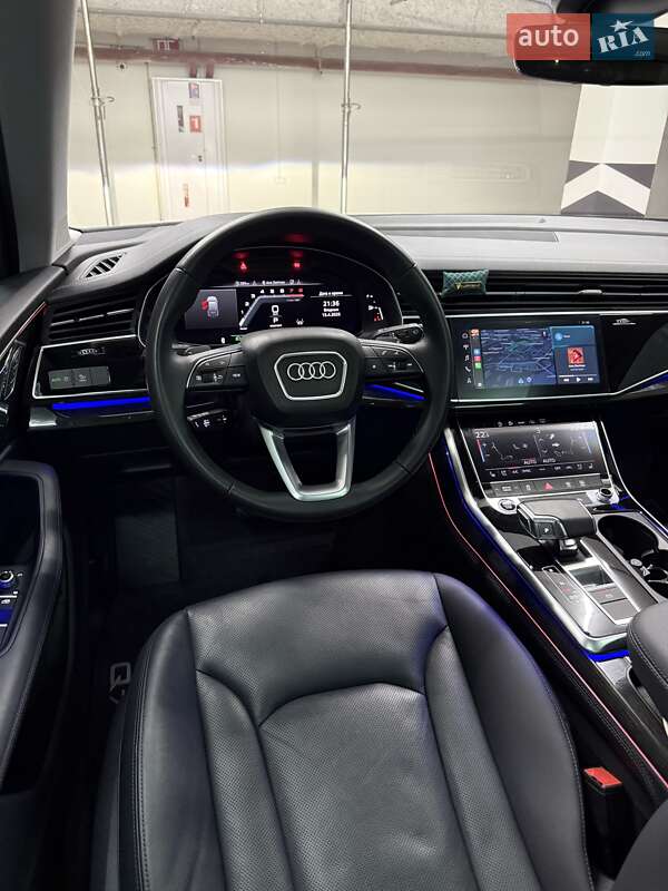 Позашляховик / Кросовер Audi Q7 2022 в Києві