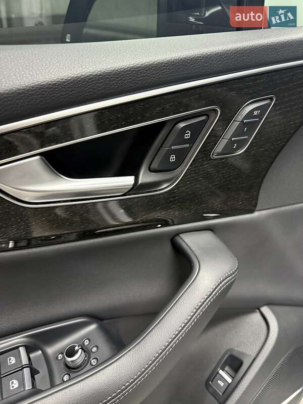 Позашляховик / Кросовер Audi Q7 2022 в Києві