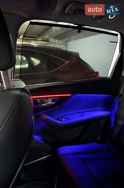 Внедорожник / Кроссовер Audi Q7 2022 в 