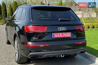 Внедорожник / Кроссовер Audi Q7 2018 в 
