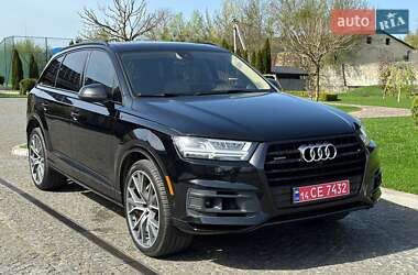 Внедорожник / Кроссовер Audi Q7 2018 в 
