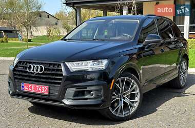 Внедорожник / Кроссовер Audi Q7 2018 в 