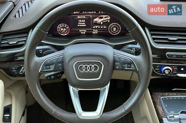 Внедорожник / Кроссовер Audi Q7 2018 в 