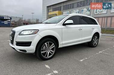 Внедорожник / Кроссовер Audi Q7 2013 в 