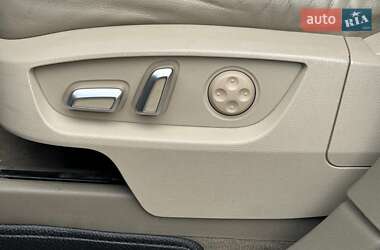 Внедорожник / Кроссовер Audi Q7 2013 в 