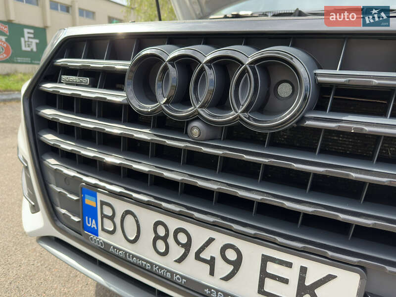 Внедорожник / Кроссовер Audi Q7 2016 в Шептицькому