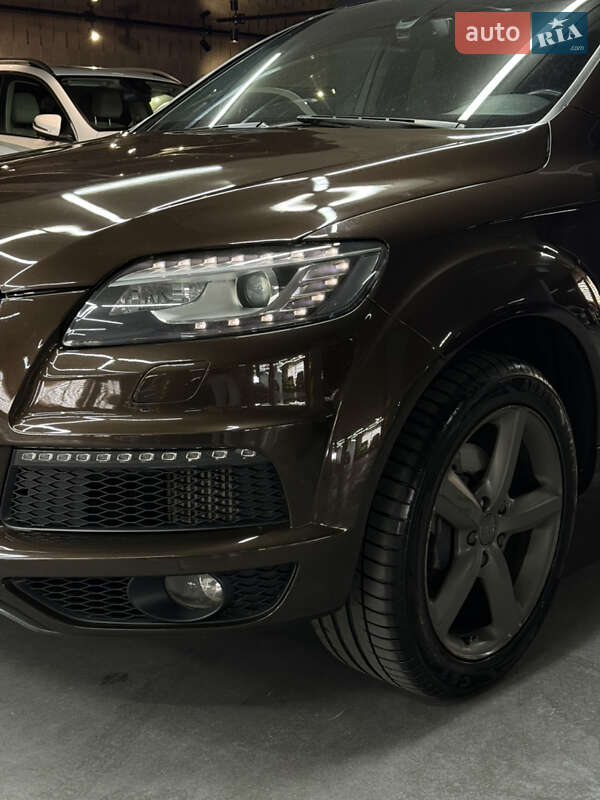 Позашляховик / Кросовер Audi Q7 2015 в Одесі