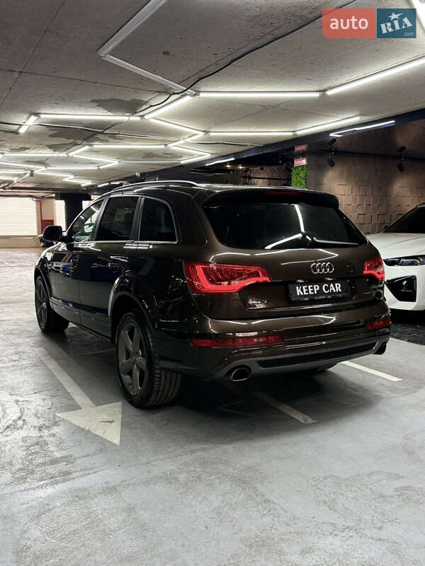 Позашляховик / Кросовер Audi Q7 2015 в Одесі