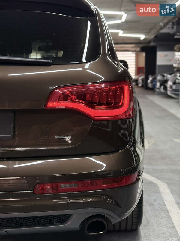 Позашляховик / Кросовер Audi Q7 2015 в Одесі