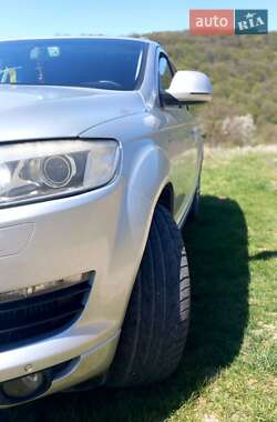 Внедорожник / Кроссовер Audi Q7 2007 в 