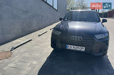 Позашляховик / Кросовер Audi Q7 2017 в 