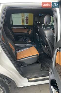 Внедорожник / Кроссовер Audi Q7 2013 в 
