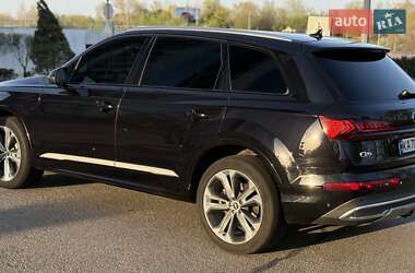 Внедорожник / Кроссовер Audi Q7 2020 в 