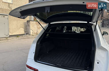 Позашляховик / Кросовер Audi Q7 2016 в 