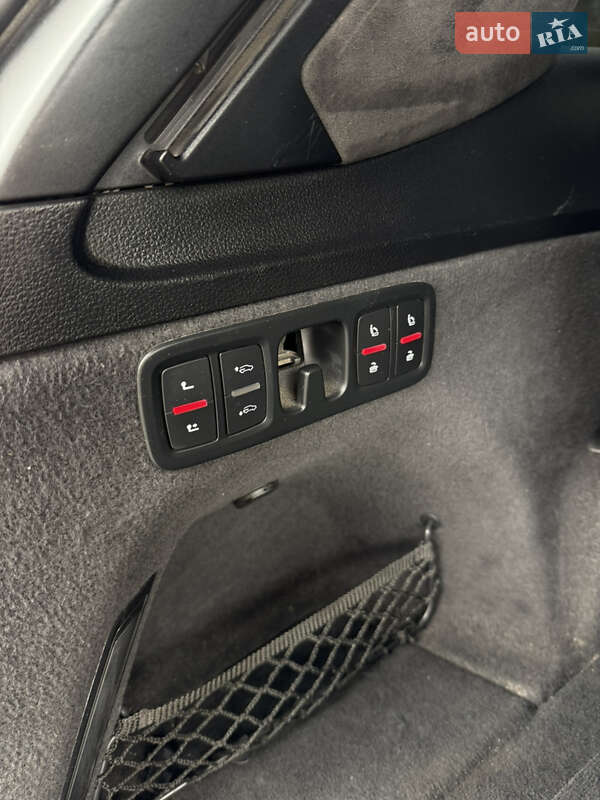 Внедорожник / Кроссовер Audi Q7 2017 в Буче