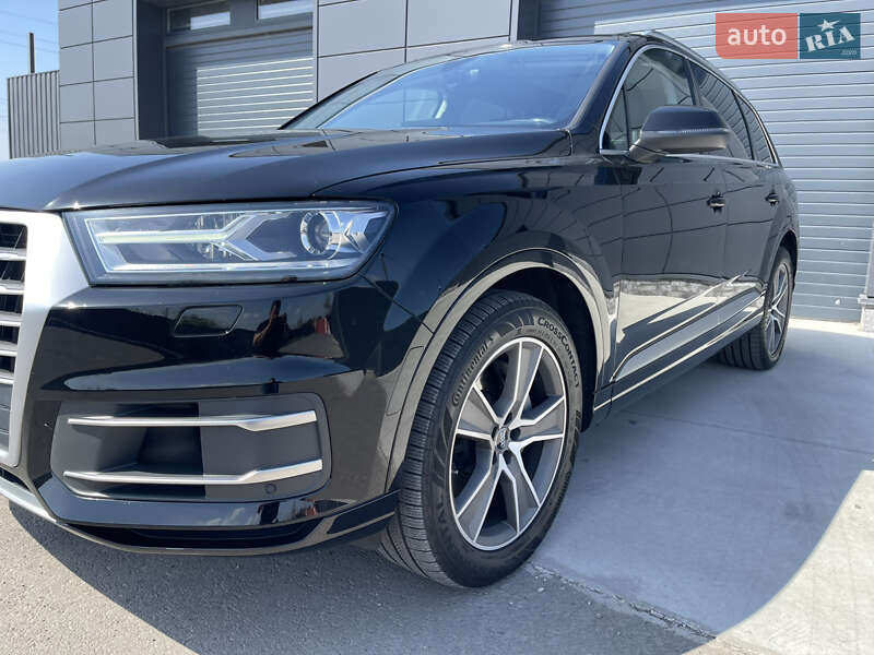 Внедорожник / Кроссовер Audi Q7 2017 в Запорожье