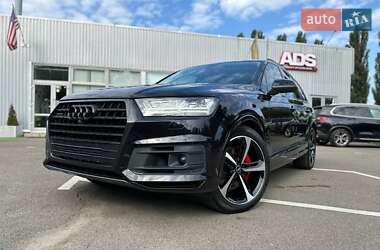 Внедорожник / Кроссовер Audi Q7 2017 в Киеве