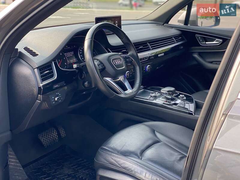 Внедорожник / Кроссовер Audi Q7 2017 в Броварах