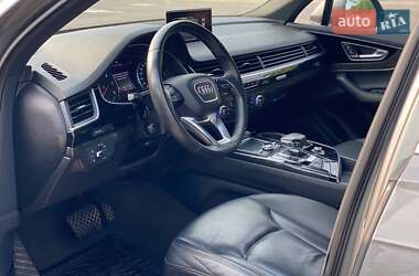 Внедорожник / Кроссовер Audi Q7 2017 в 