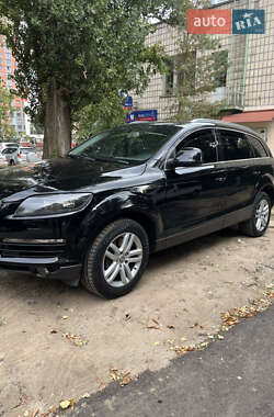 Внедорожник / Кроссовер Audi Q7 2009 в 