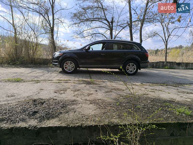 Внедорожник / Кроссовер Audi Q7 2007 в Никополе
