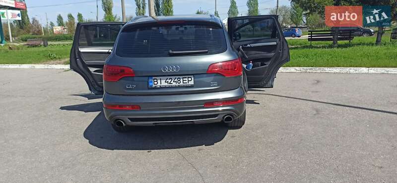 Внедорожник / Кроссовер Audi Q7 2014 в Кременчуге