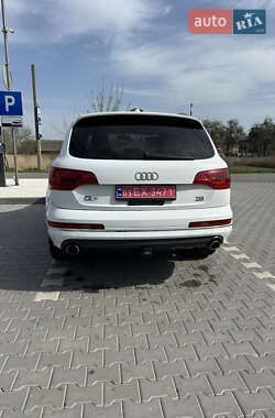 Внедорожник / Кроссовер Audi Q7 2014 в 