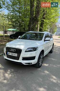 Внедорожник / Кроссовер Audi Q7 2013 в 