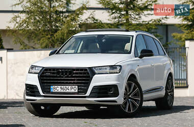 Внедорожник / Кроссовер Audi Q7 2017 в 