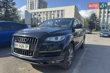 Внедорожник / Кроссовер Audi Q7 2012 в 