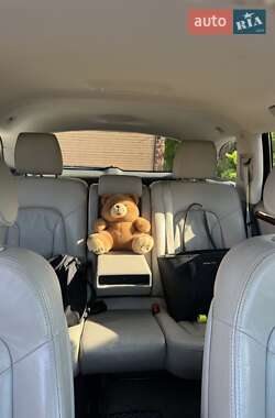 Внедорожник / Кроссовер Audi Q7 2011 в 