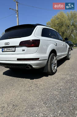 Внедорожник / Кроссовер Audi Q7 2013 в 