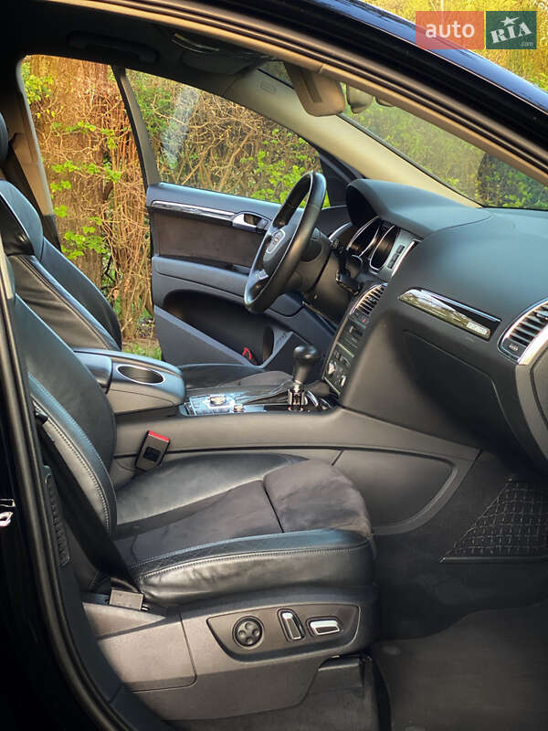 Внедорожник / Кроссовер Audi Q7 2013 в Киеве