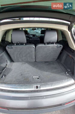 Внедорожник / Кроссовер Audi Q7 2012 в 