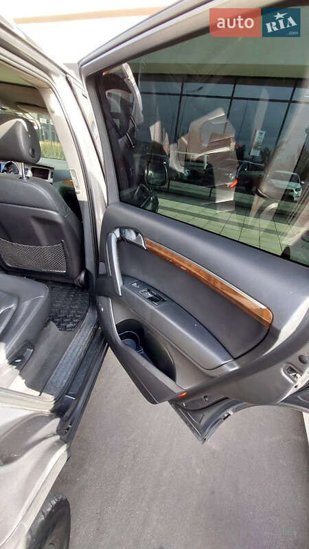 Внедорожник / Кроссовер Audi Q7 2012 в Киеве