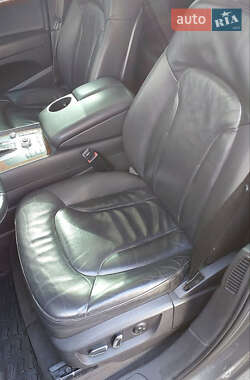 Внедорожник / Кроссовер Audi Q7 2012 в 